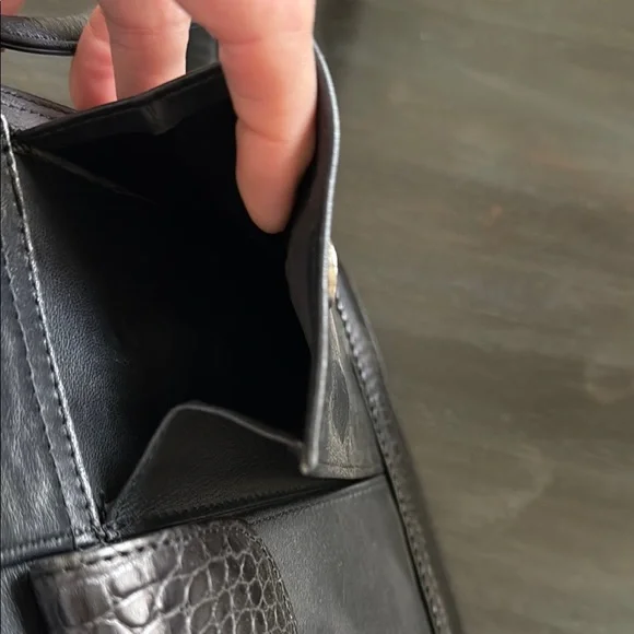 Brighton Black Croc-Embossed purse - Picture 8 of 12